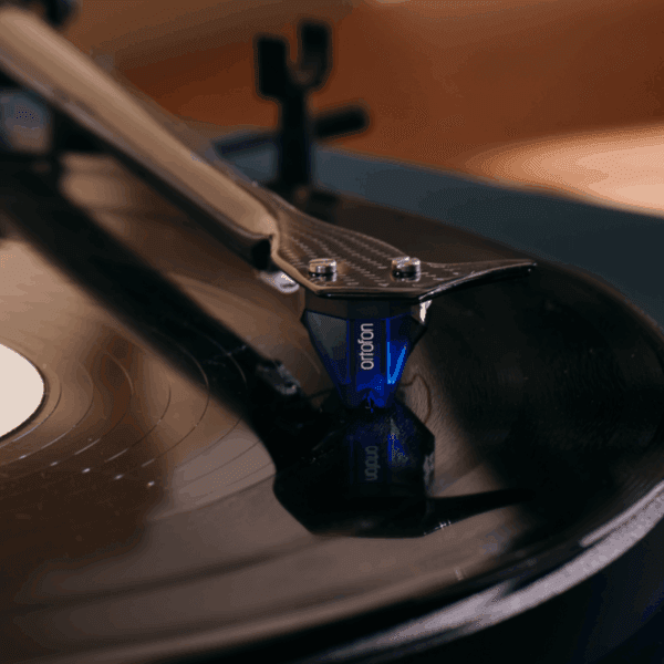 Ortofon-2M-Blue-MM-Cartridge-Mood-01-Audio-Lounge-India