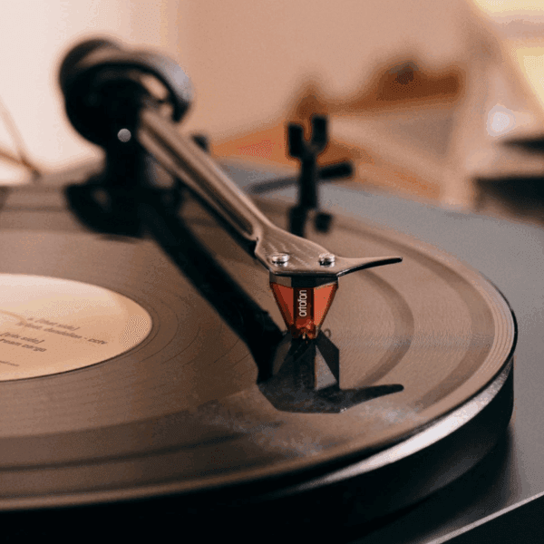 Ortofon-2M-Red-MM-Cartridge-Mood-01-Audio-Lounge-India